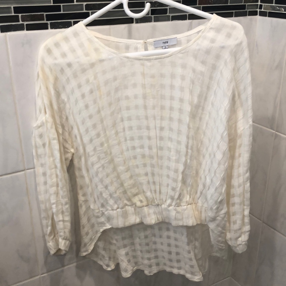 Fate size small lightweight top.